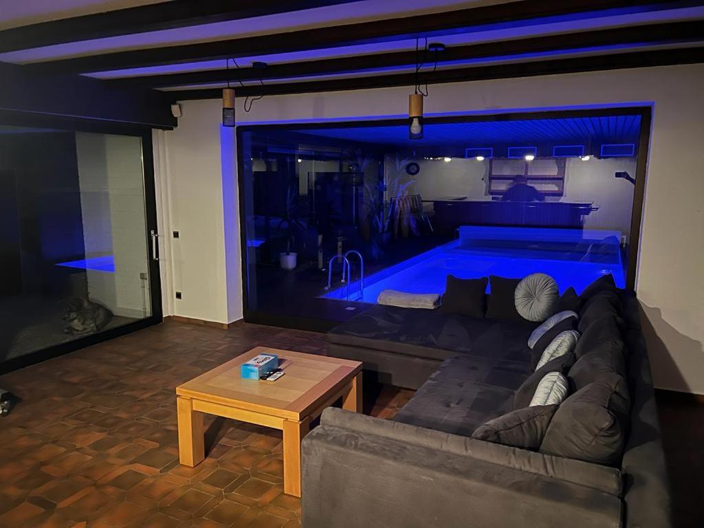 Park Villa Ferienwohnung Mit Pool Und 3 Schlafzimmer Uelzen Zewnętrze zdjęcie